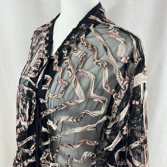 Tantrums Vintage Sheer Geometric Print Long Sleeve Button Up Blouse Top Size 1X - Picture 9 of 11